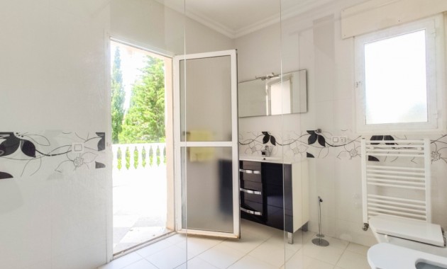 Sale - Villa -
Ciudad Quesada