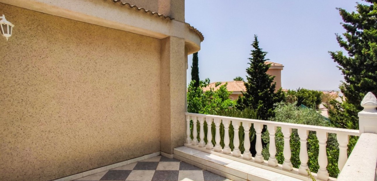 Sale - Villa -
Ciudad Quesada