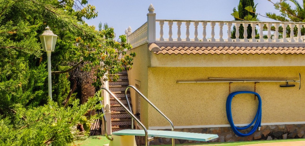 Sale - Villa -
Ciudad Quesada