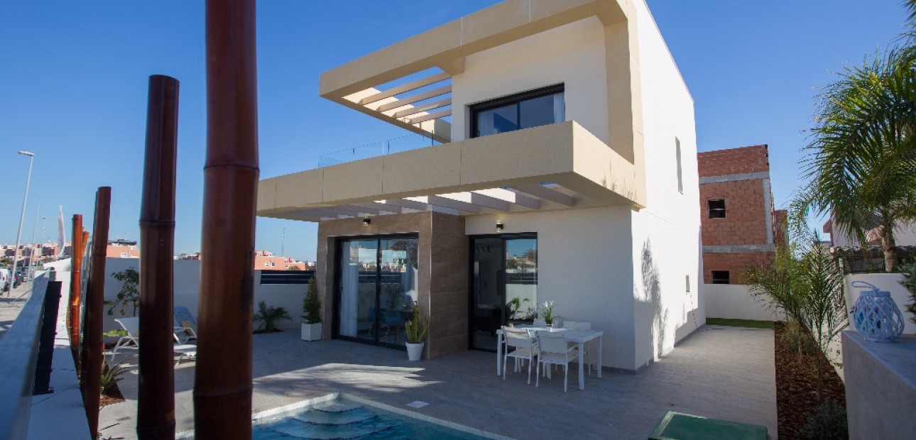 New Build - Villa -
Los Montesinos - La Herada