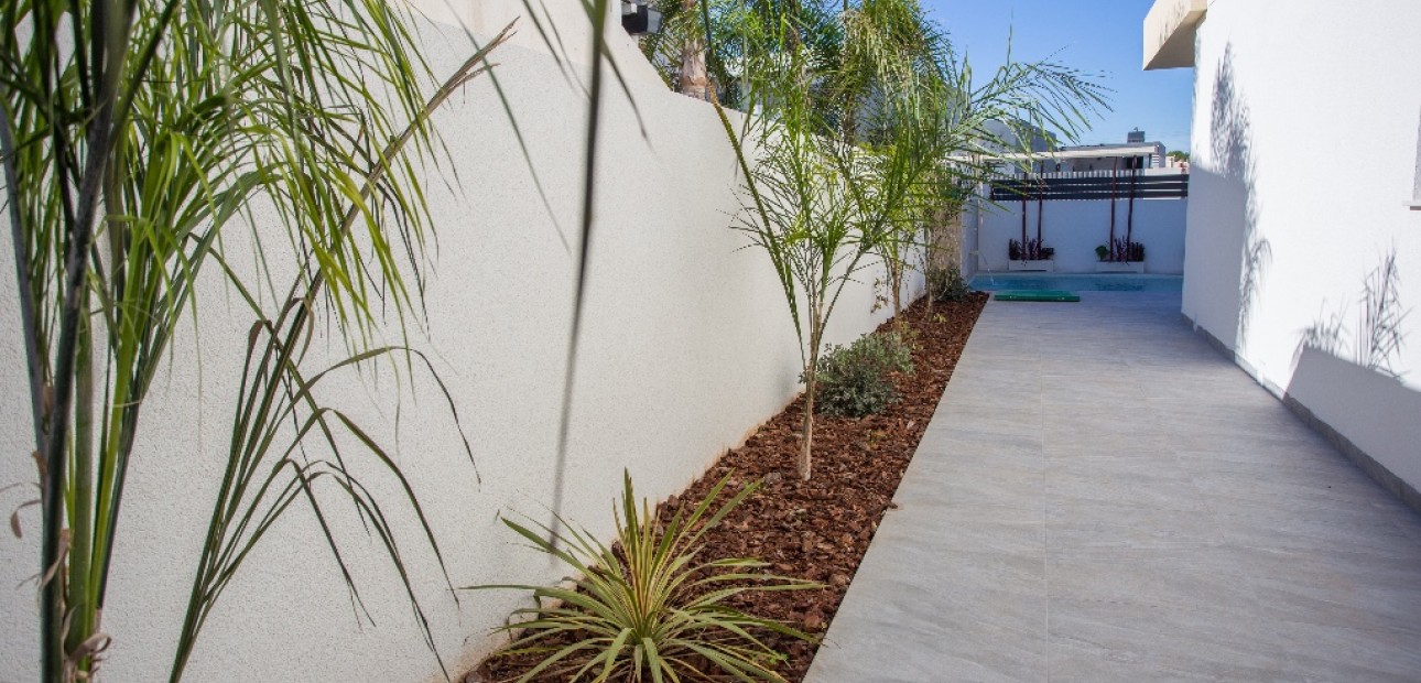 New Build - Villa -
Los Montesinos - La Herada