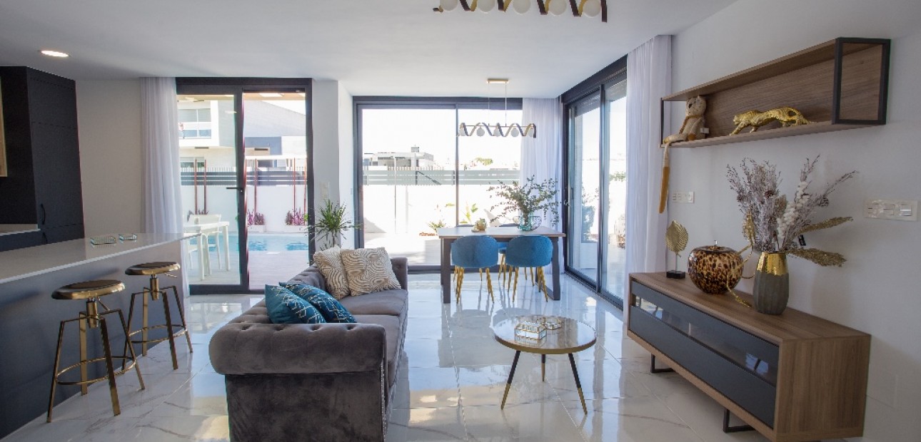 New Build - Villa -
Los Montesinos - La Herada