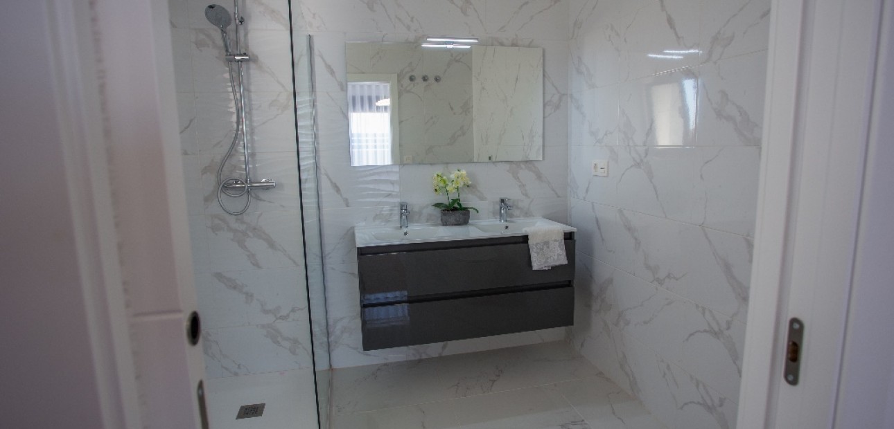 New Build - Villa -
Los Montesinos - La Herada