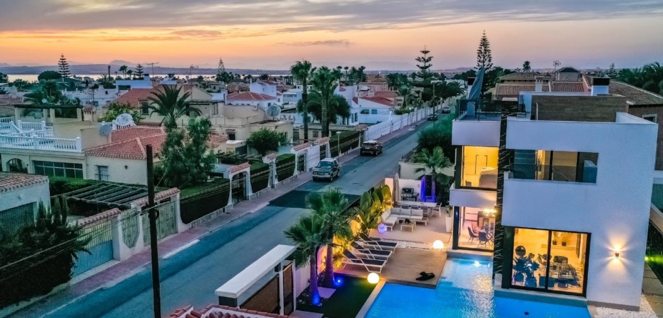 Nieuwbouw - Villa -
Torrevieja