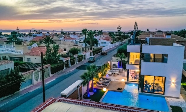 Nieuwbouw - Villa -
Torrevieja