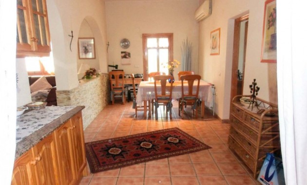 Herverkoop - Finca Country Property -
Daya Vieja