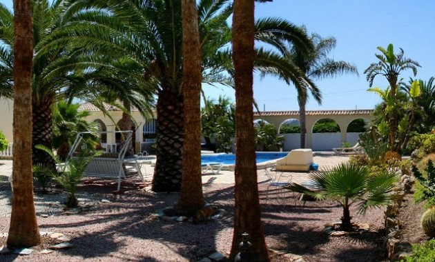 Herverkoop - Finca Country Property -
Daya Vieja