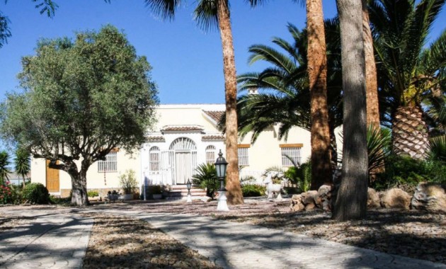 Herverkoop - Finca Country Property -
Daya Vieja