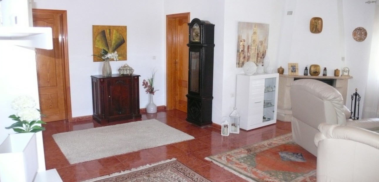 Sale - Finca Country Property -
Dolores