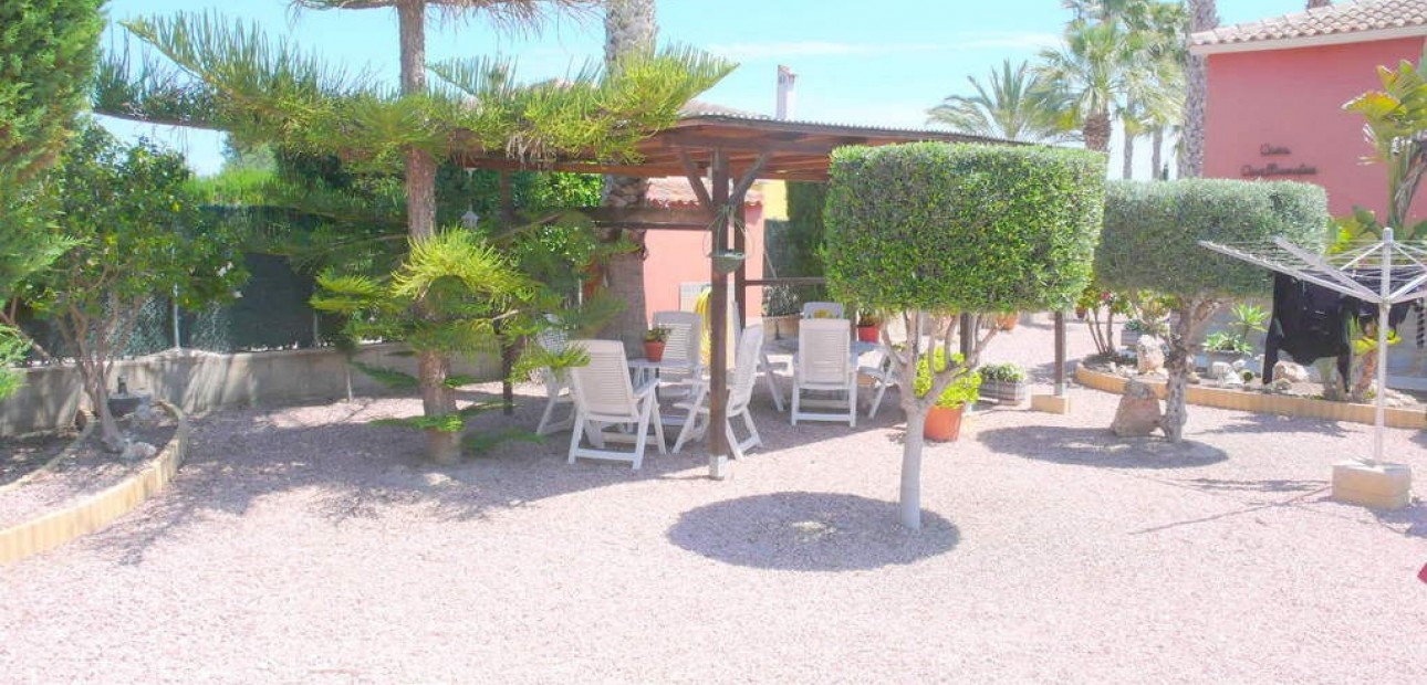 Sale - Finca Country Property -
Dolores