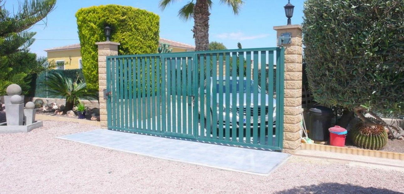 Sale - Finca Country Property -
Dolores