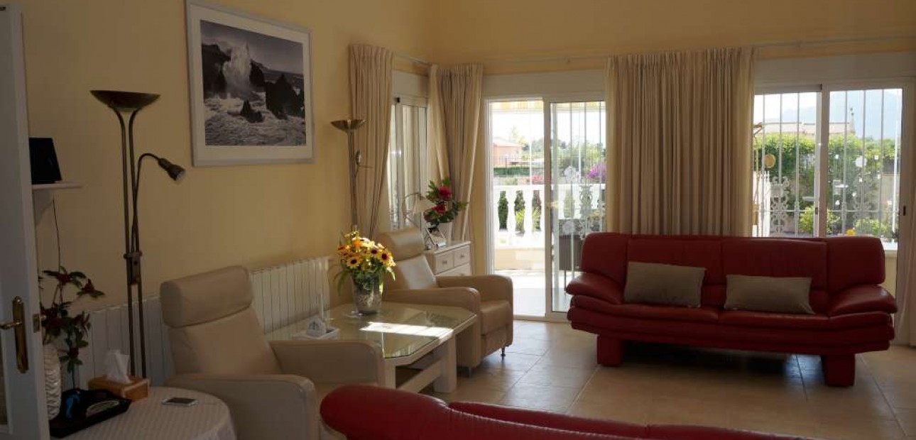 Venta - Finca Country Property -
Catral