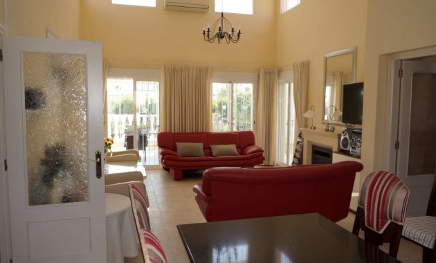 Venta - Finca Country Property -
Catral