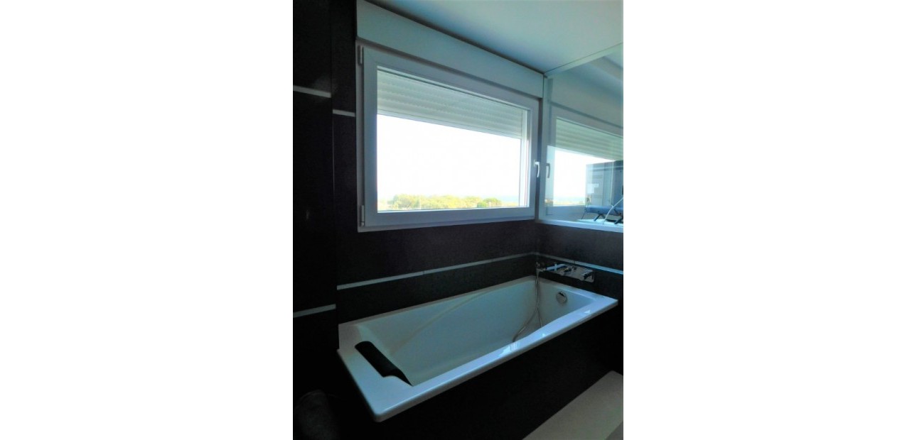 Venta - Villa -
Guardamar del Segura