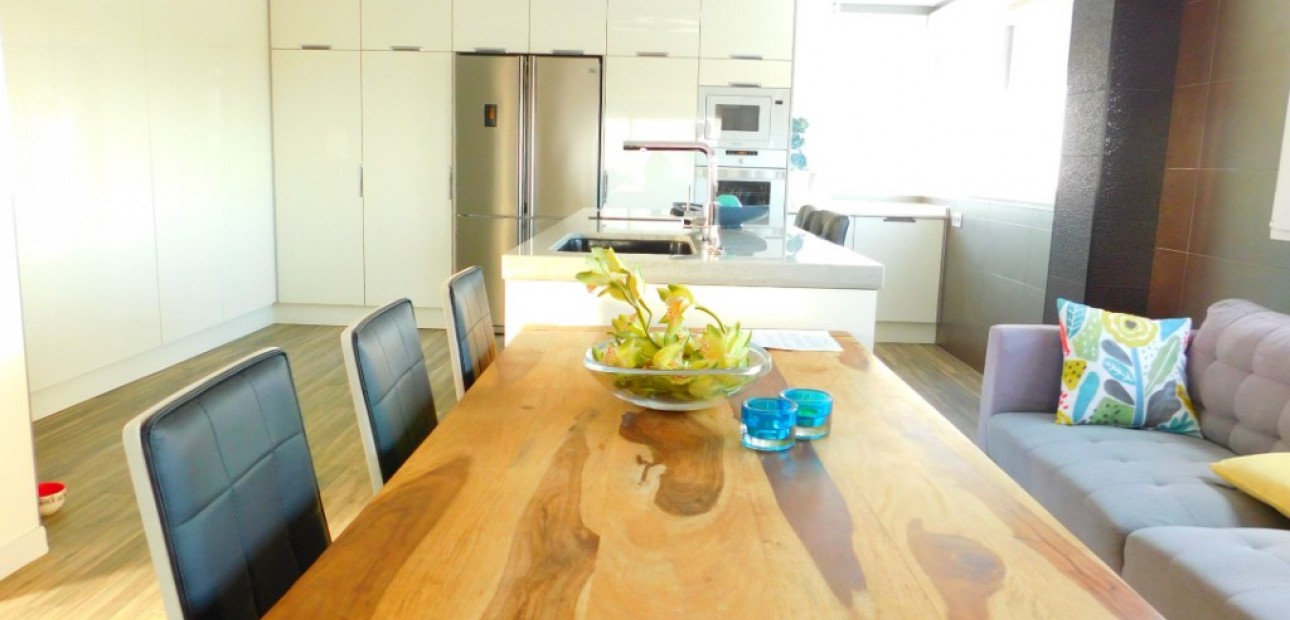 Venta - Villa -
Guardamar del Segura