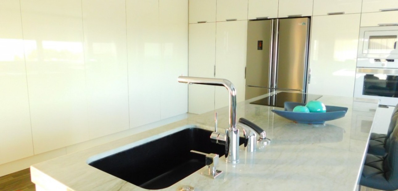 Venta - Villa -
Guardamar del Segura