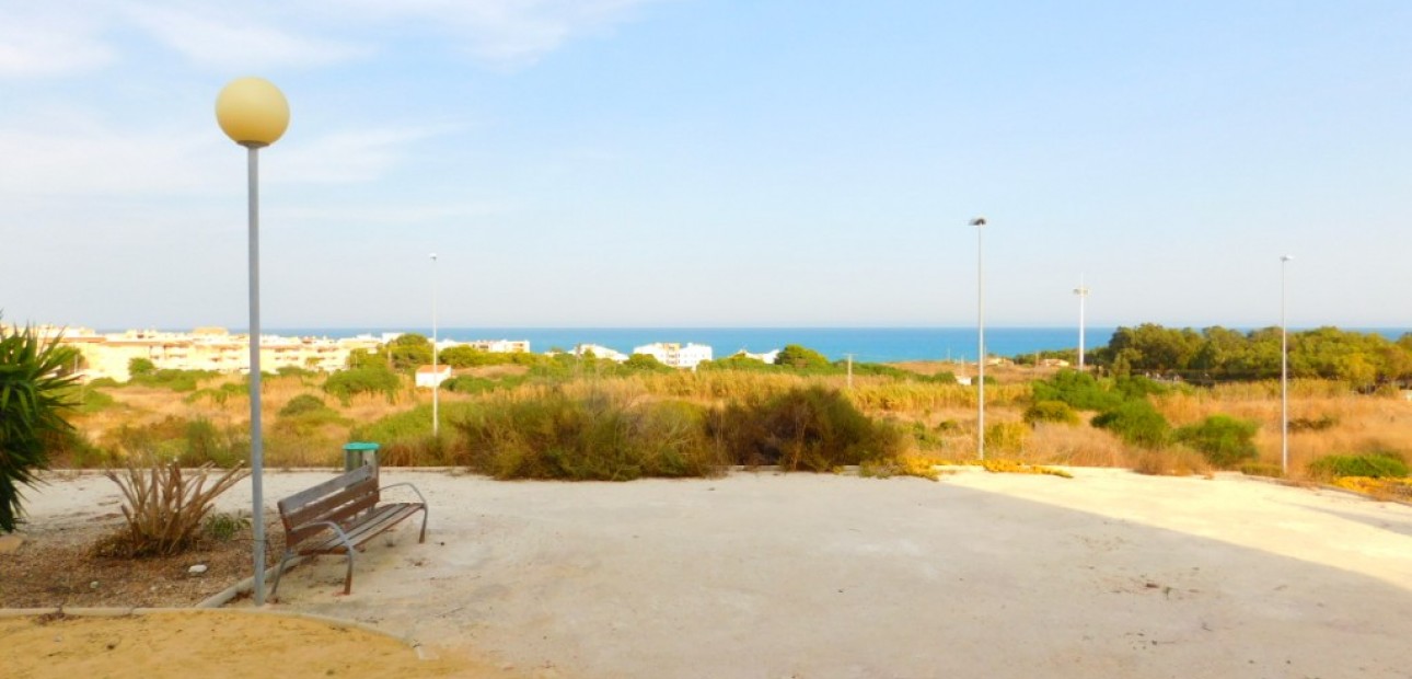 Venta - Villa -
Guardamar del Segura