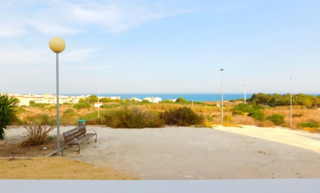 Venta - Villa -
Guardamar del Segura