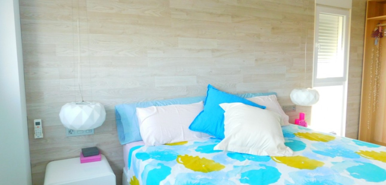 Venta - Villa -
Guardamar del Segura