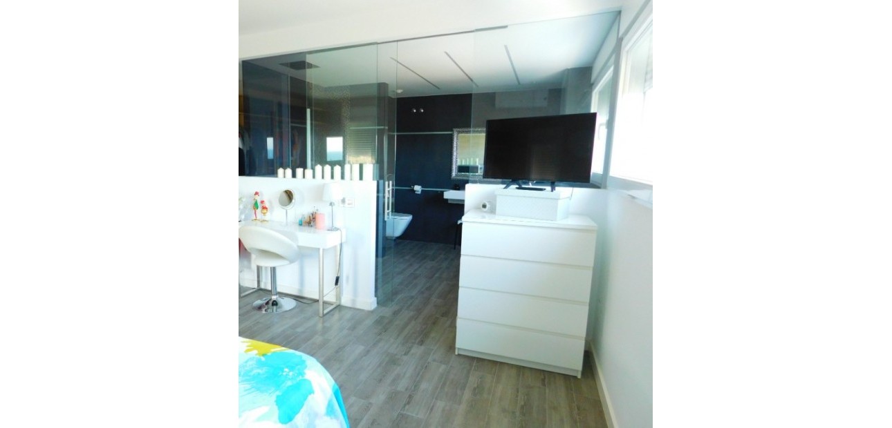 Venta - Villa -
Guardamar del Segura