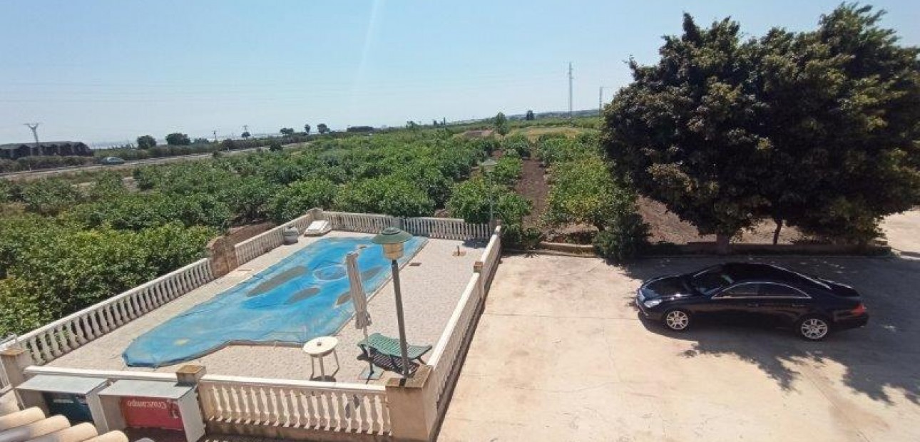 Sale - Finca Country Property -
San Miguel de Salinas