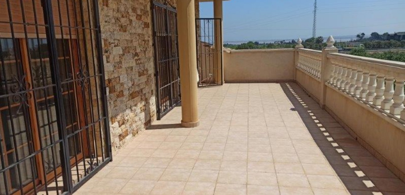 Sale - Finca Country Property -
San Miguel de Salinas