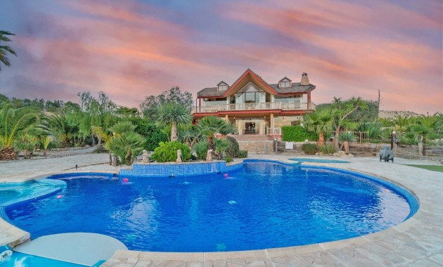 Venta - Villa -
Costa Blanca - Orihuela Costa