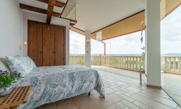 Venta - Villa -
Costa Blanca - Orihuela Costa