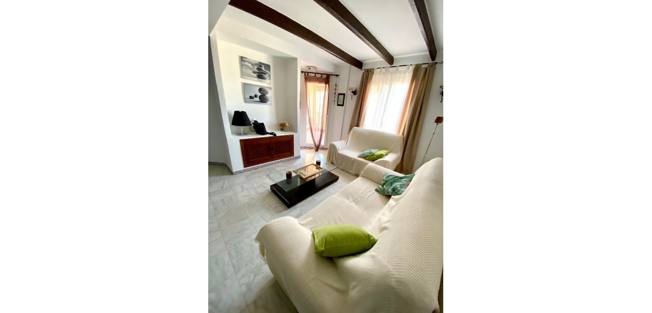 Venta - Apartamento / piso -
Torrevieja