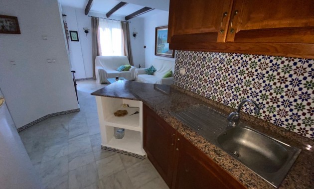 Venta - Apartamento / piso -
Torrevieja