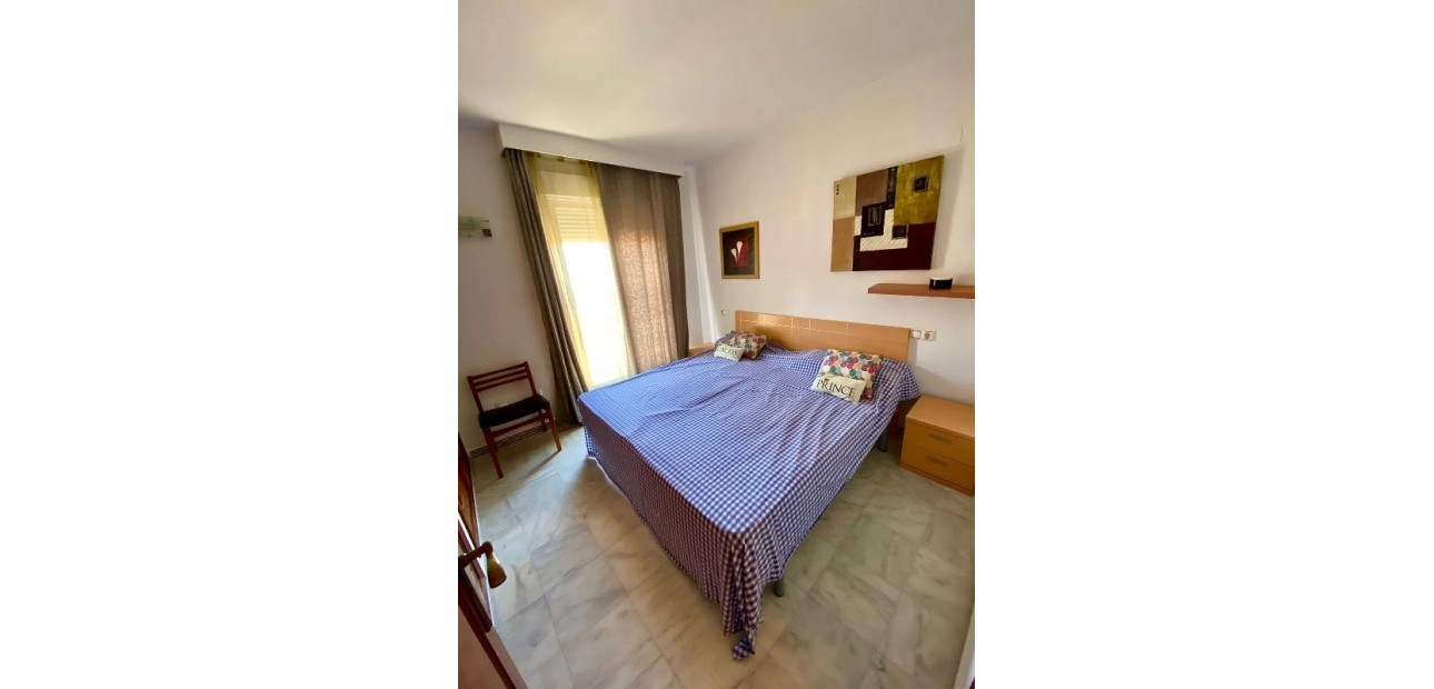 Venta - Apartamento / piso -
Torrevieja