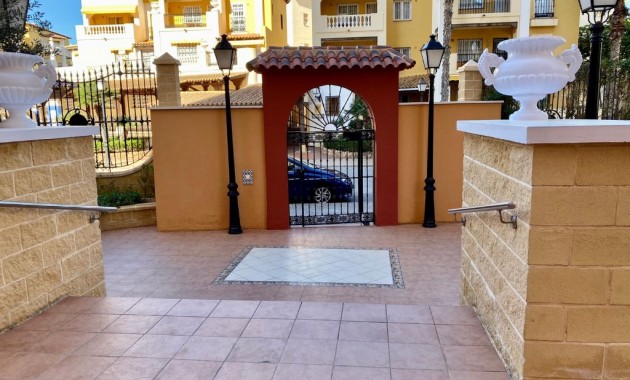 Venta - Apartamento / piso -
Torrevieja