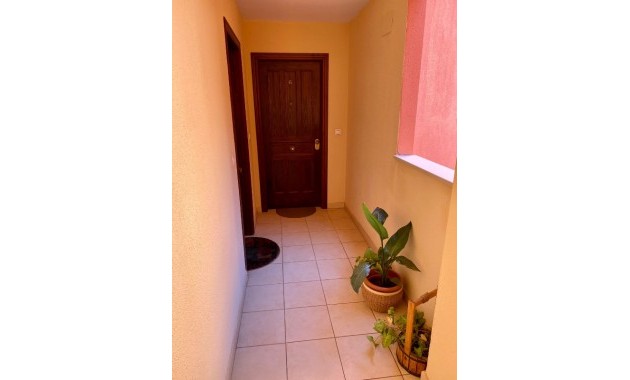 Venta - Apartamento / piso -
Torrevieja
