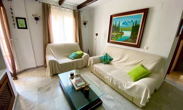 Venta - Apartamento / piso -
Torrevieja