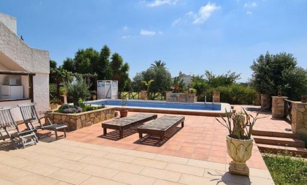 Venta - Finca Country Property -
Los Montesinos