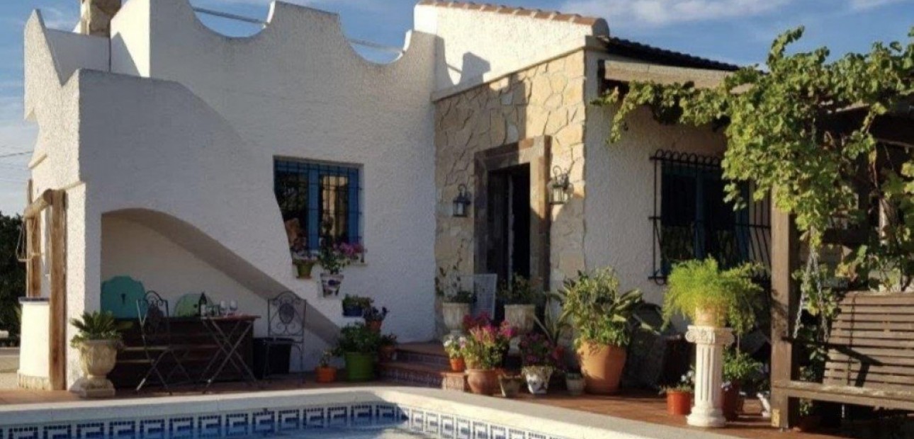 Venta - Finca Country Property -
Los Montesinos