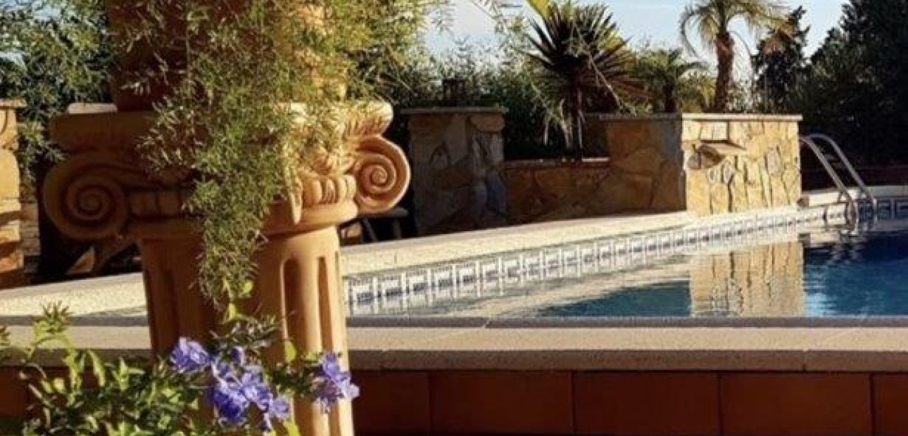 Venta - Finca Country Property -
Los Montesinos