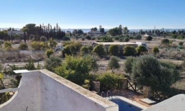 Venta - Finca Country Property -
Los Montesinos