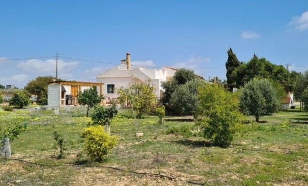 Venta - Finca Country Property -
Los Montesinos