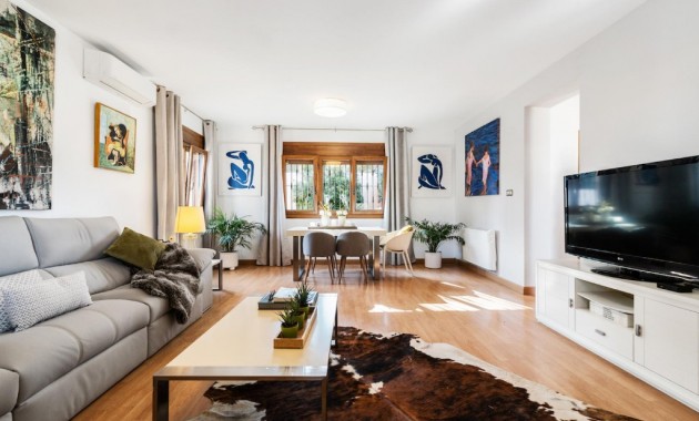 Venta - Villa -
Los Balcones