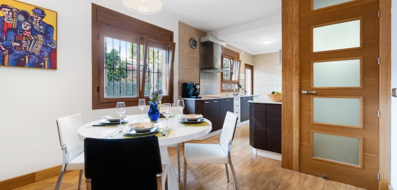 Venta - Villa -
Los Balcones