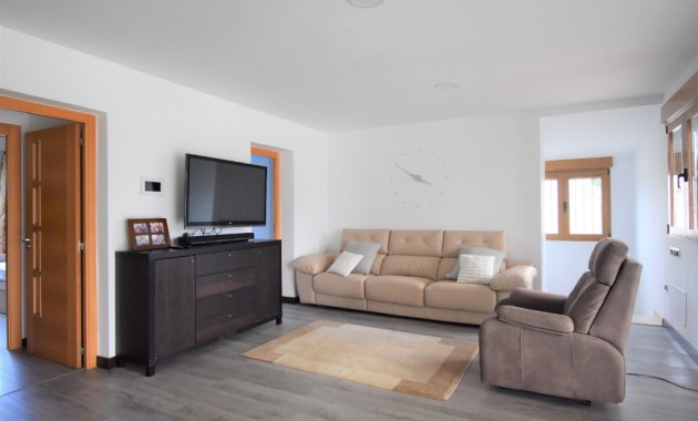 Venta - Villa -
Pinar de Campoverde