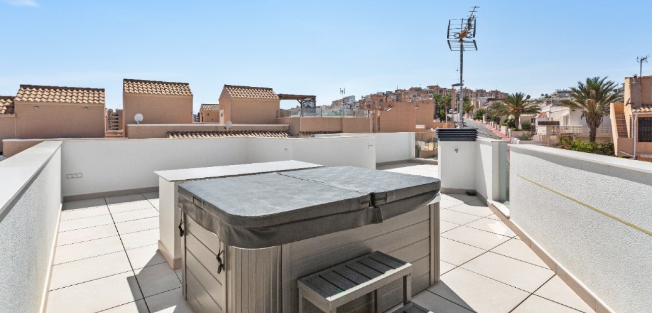 Nieuwbouw - Villa -
La Mata