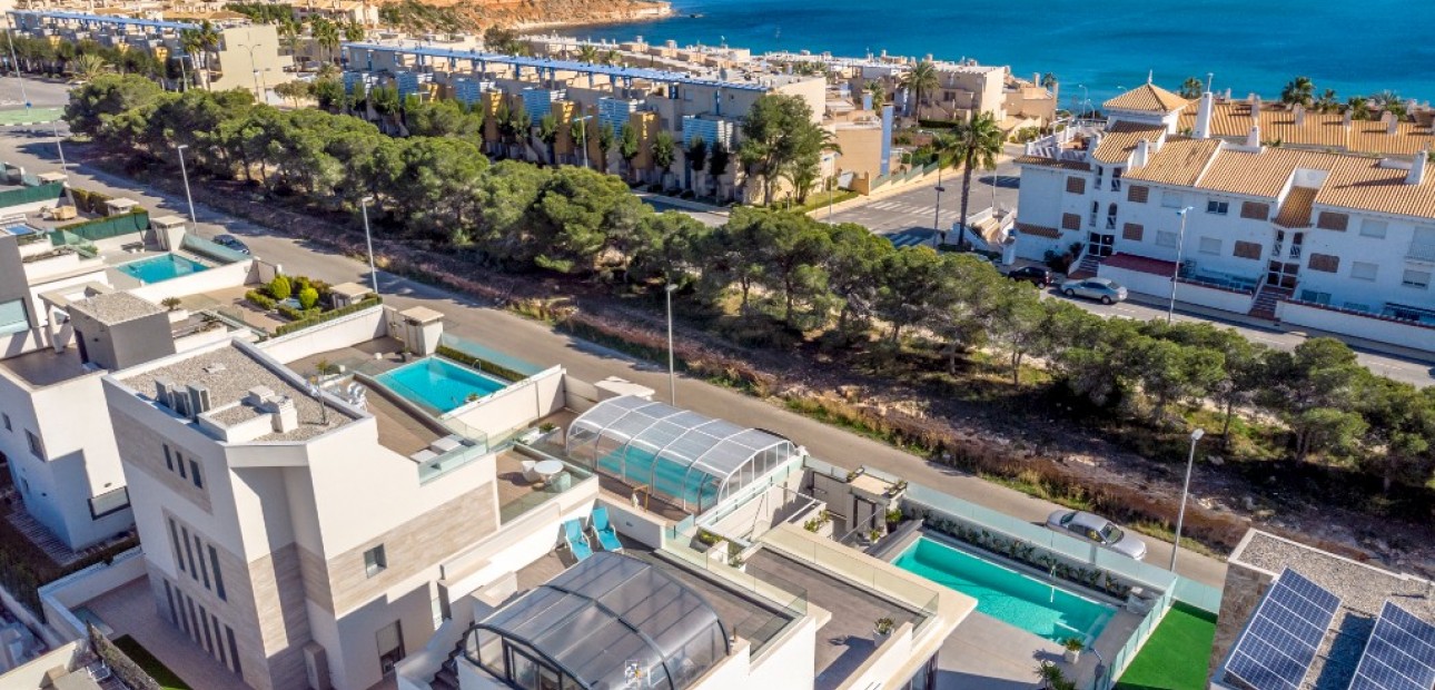 Herverkoop - Villa -
Dehesa de Campoamor