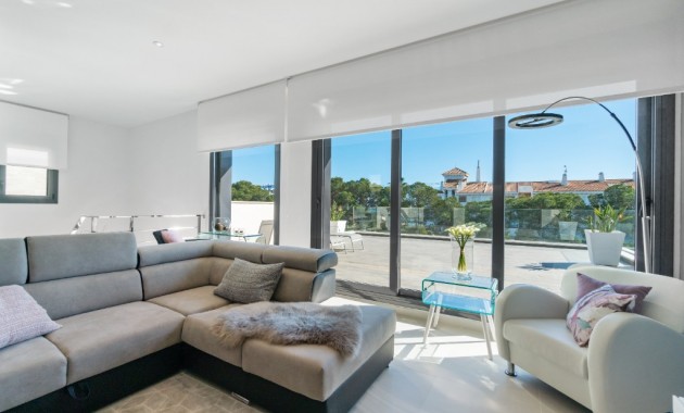 Herverkoop - Villa -
Dehesa de Campoamor