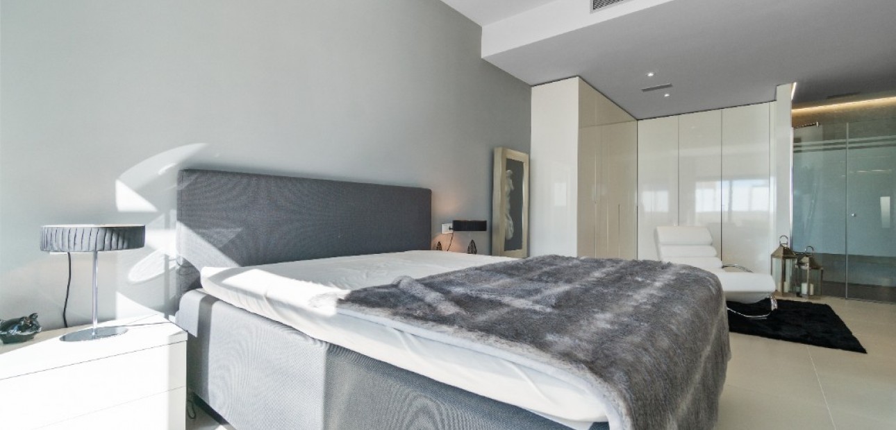 Herverkoop - Villa -
Dehesa de Campoamor