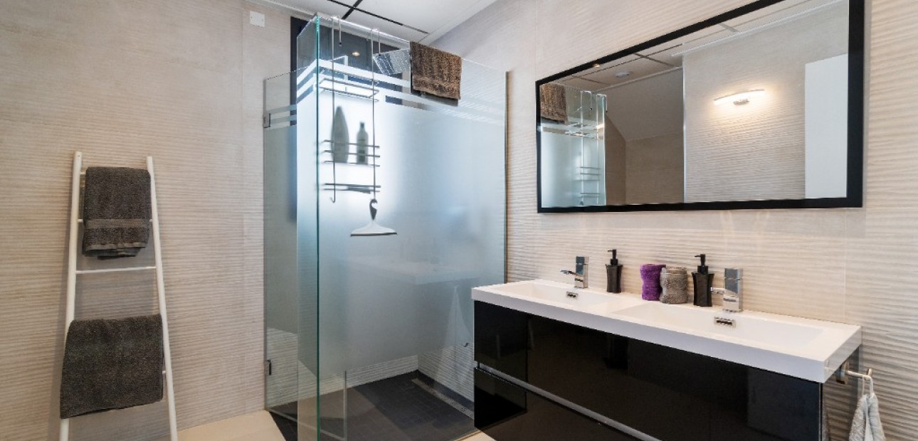 Herverkoop - Villa -
Dehesa de Campoamor