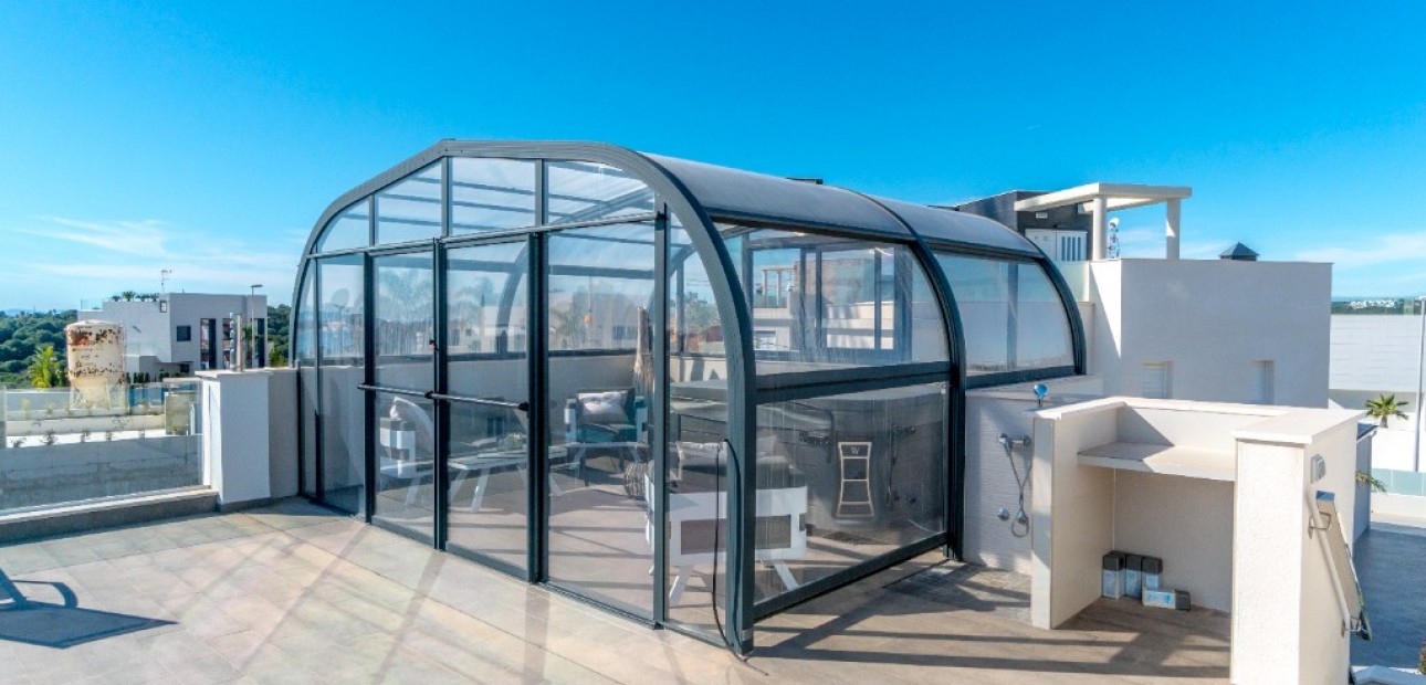 Herverkoop - Villa -
Dehesa de Campoamor