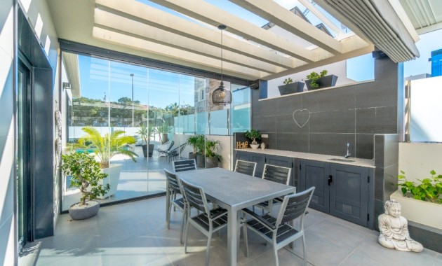 Herverkoop - Villa -
Dehesa de Campoamor