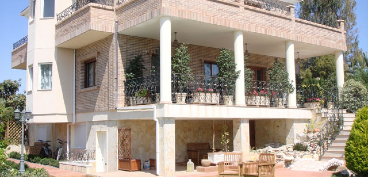 Sale - Villa -
Ciudad Quesada